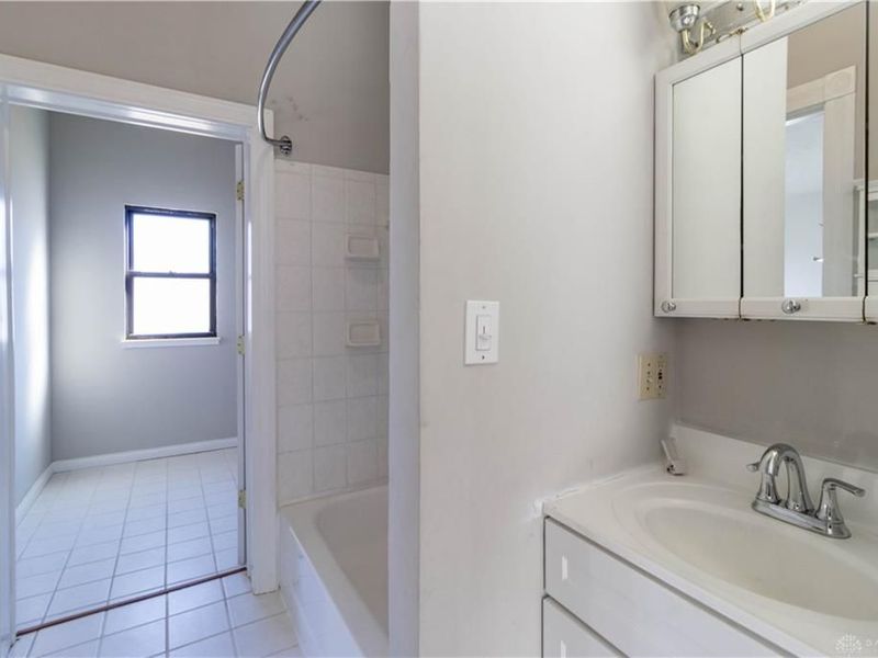 6829 Alpine Avenue, Silverton, OH 45236 Photo 16