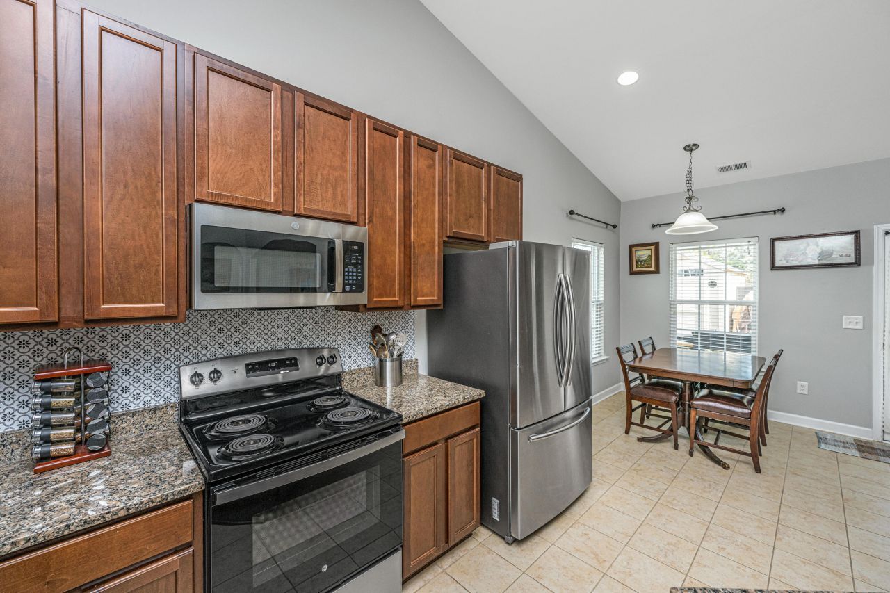 3032 Adventure Way Photo 11