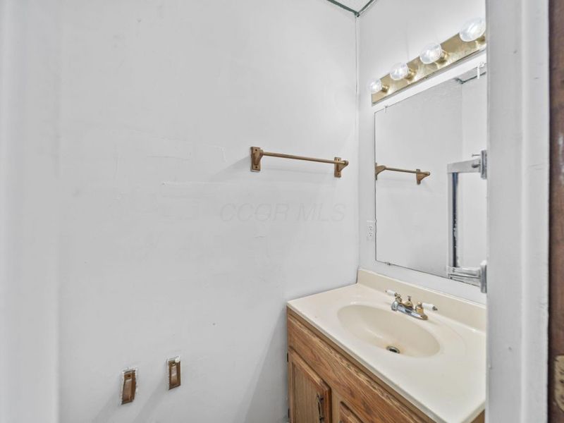 1225 E Livingston Avenue, Columbus, OH 43205 Photo 6