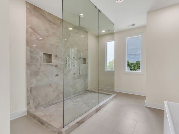 2430 Batavia St , Nashville, TN 37208