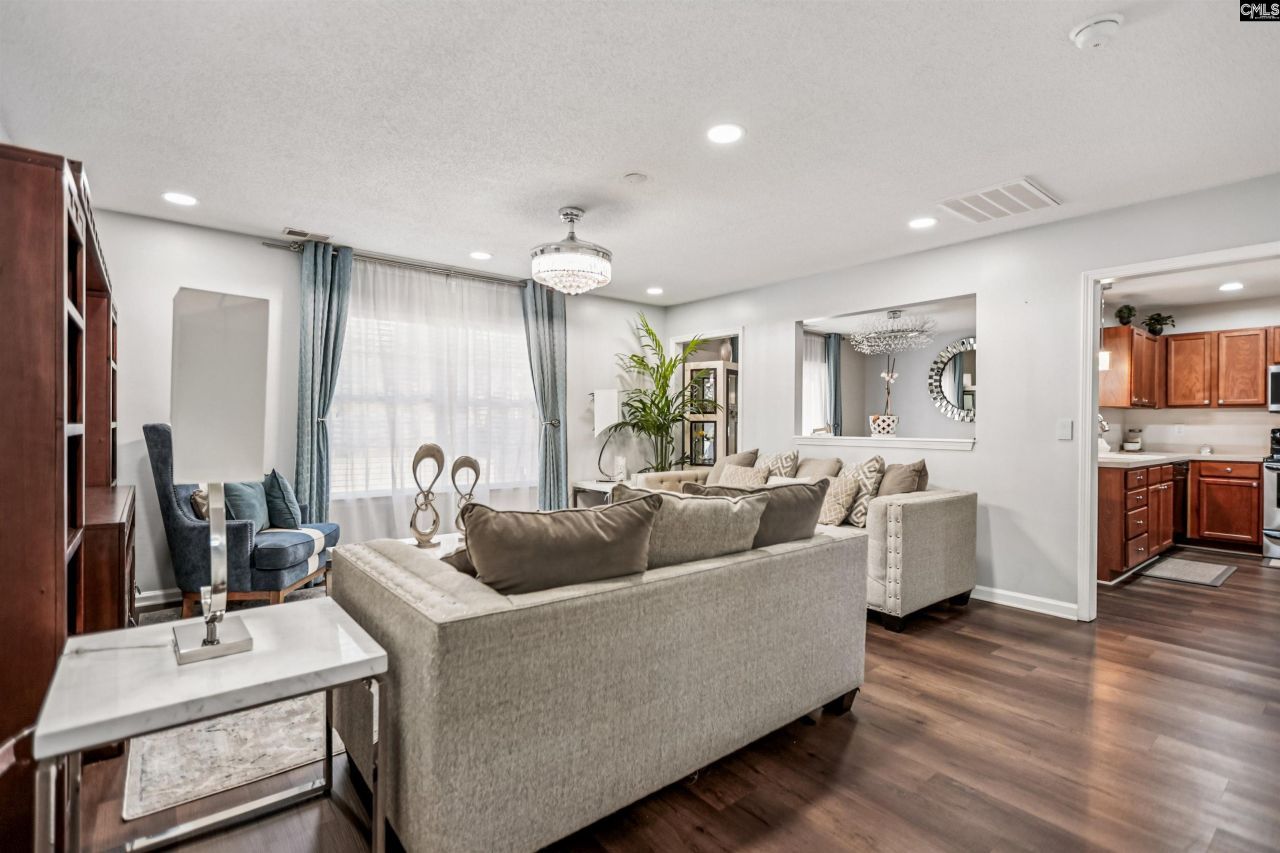 127 Hunters Mill Drive Photo 14