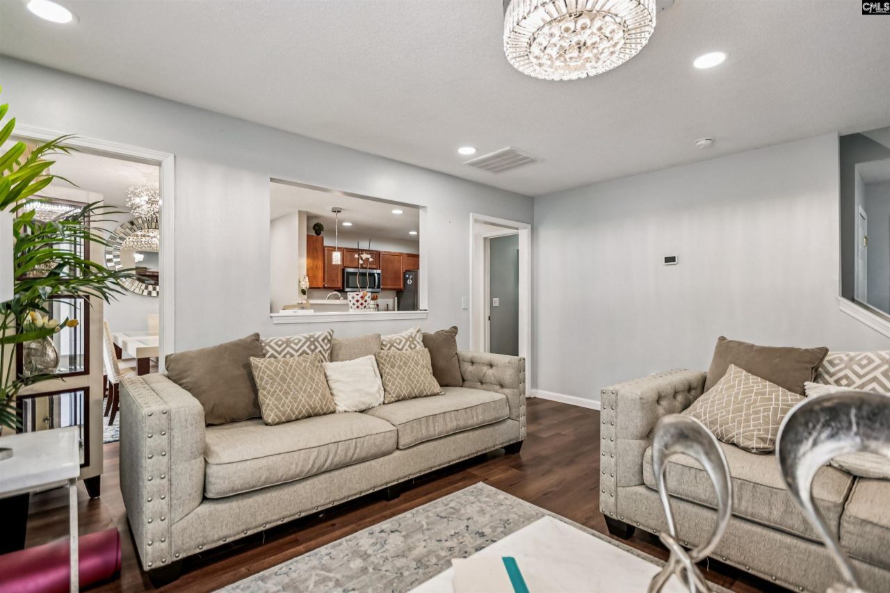 127 Hunters Mill Drive Photo 17