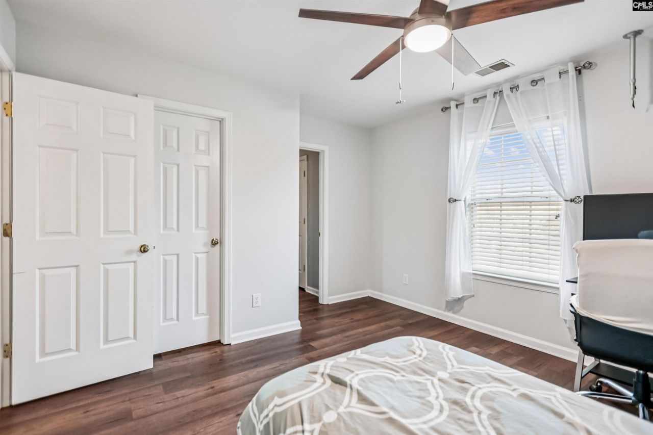 127 Hunters Mill Drive  Photo 29