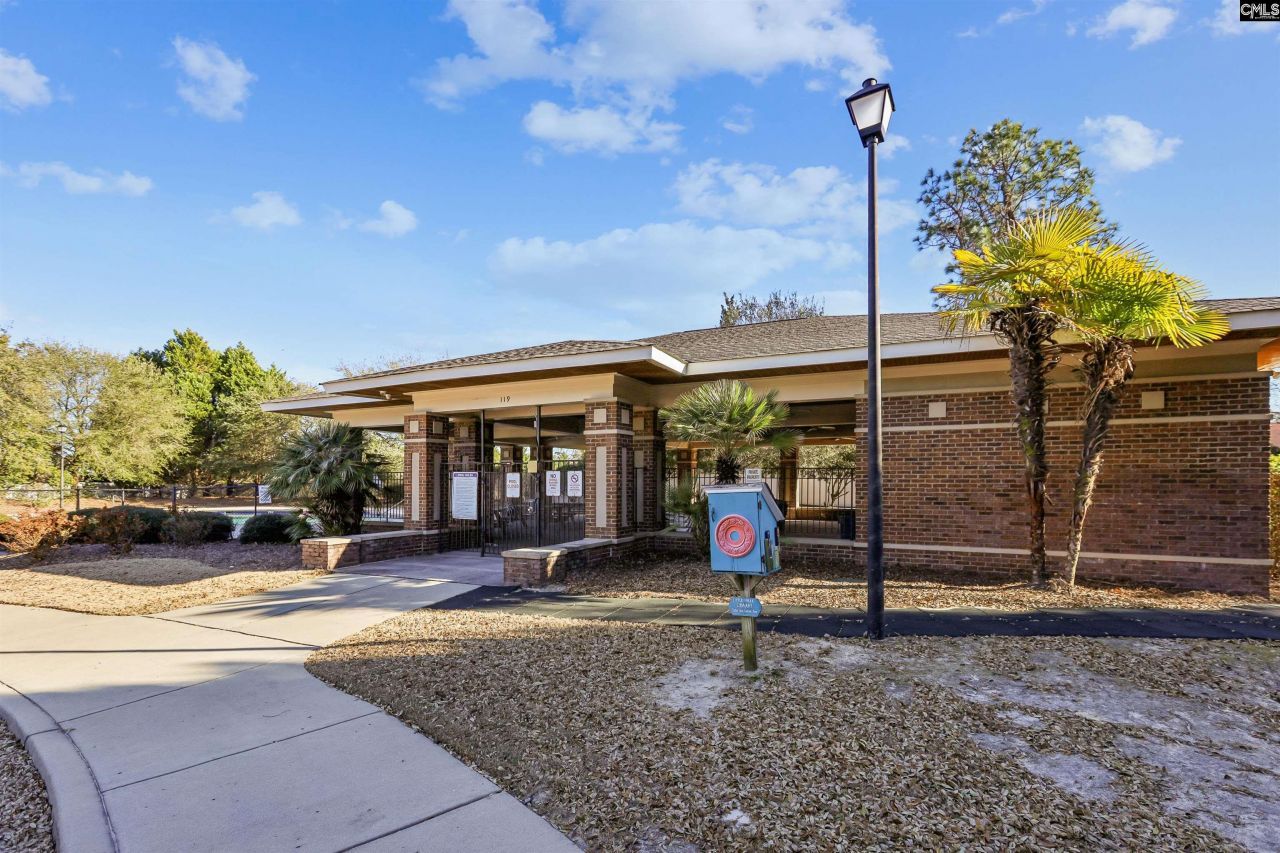 127 Hunters Mill Drive Photo 5