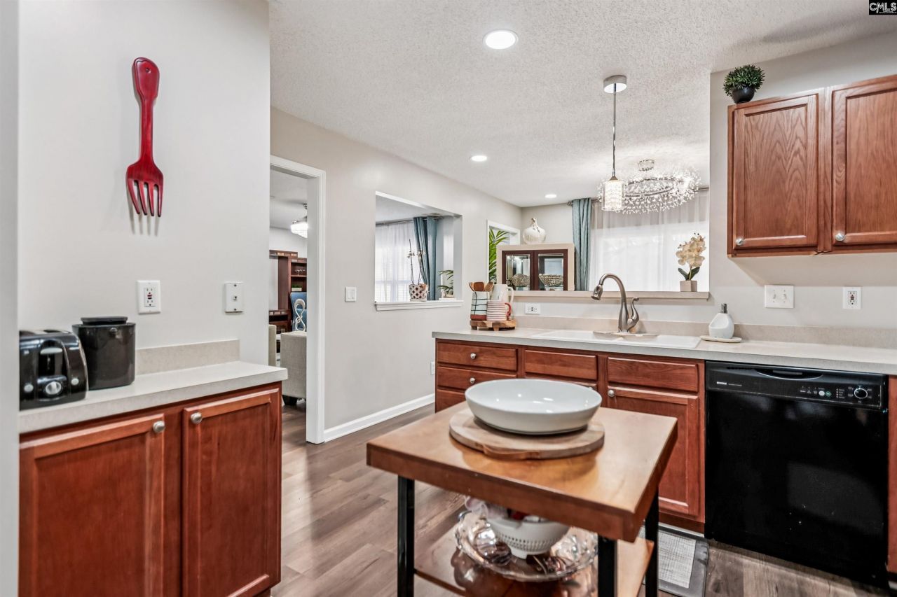 127 Hunters Mill Drive Photo 9