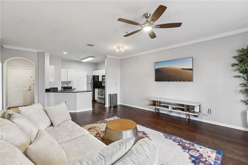 5641 Roswell Road, Unit 201, Atlanta, GA 30342 Main Photo