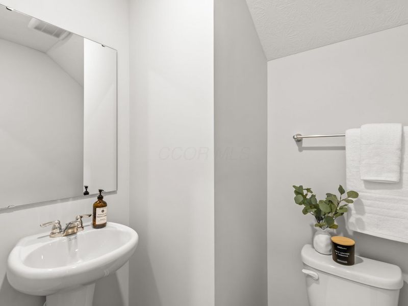 6352 Ripken Street, Columbus, OH 43228 Photo 18