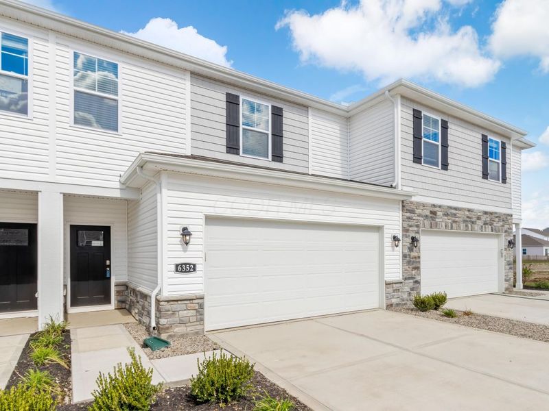 6352 Ripken Street, Columbus, OH 43228 Photo 2