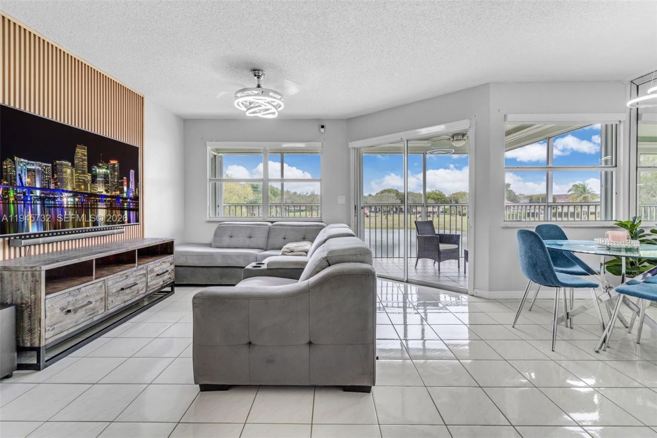 2520 SE 20th Pl, Unit 204-B, Homestead, FL 33035 Photo