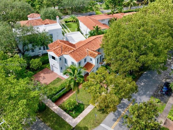1900 Pizarro St, Coral Gables, FL 33134