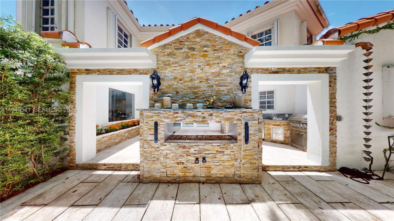 1900 Pizarro St, Coral Gables, FL 33134 Photo