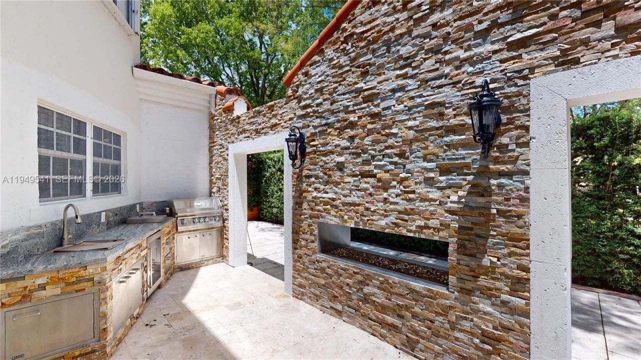 1900 Pizarro St, Coral Gables, FL 33134 Photo