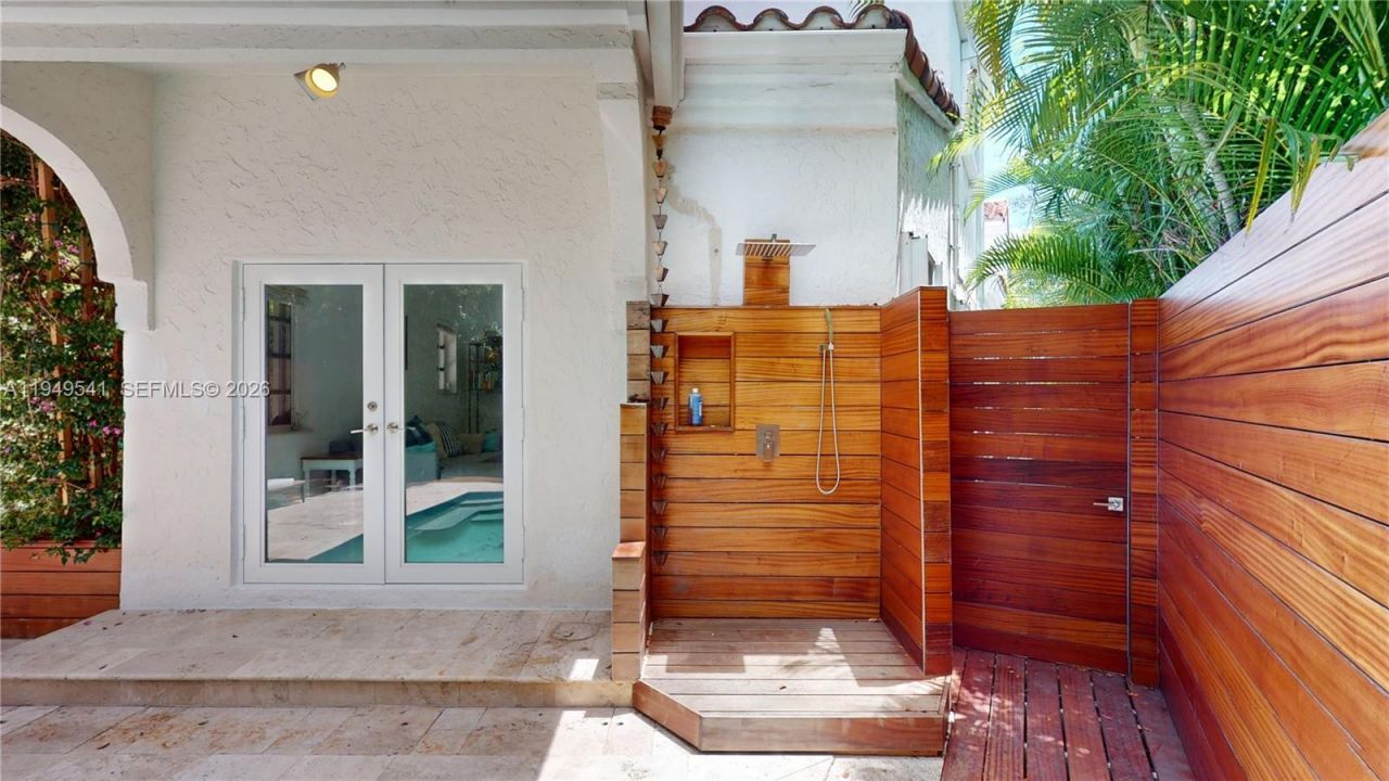 1900 Pizarro St, Coral Gables, FL 33134 Photo