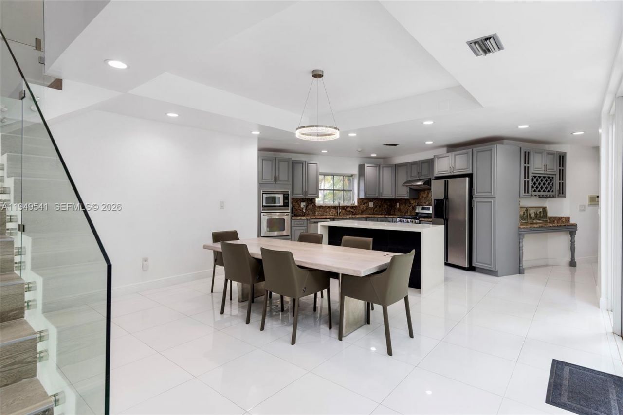 1900 Pizarro St, Coral Gables, FL 33134 Photo