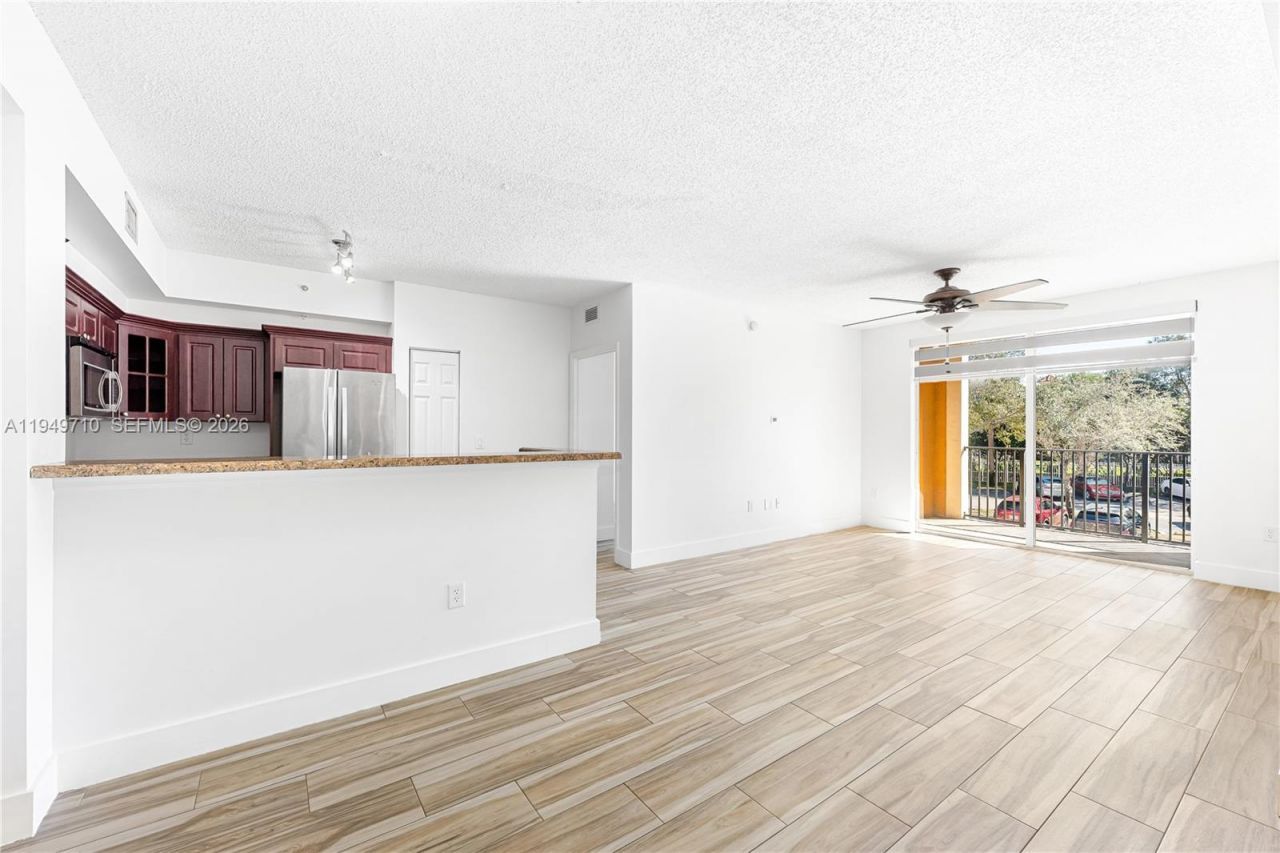 2200 E Preserve Way, Unit 203, Miramar, FL 33025 Photo