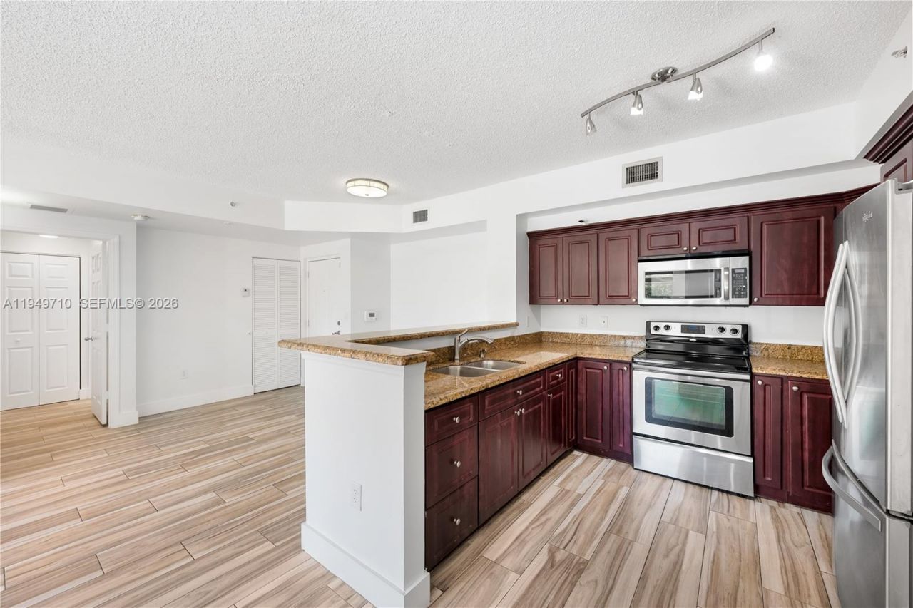 2200 E Preserve Way, Unit 203, Miramar, FL 33025 Photo