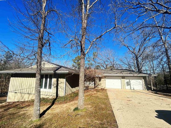 86 Cherokee Road, Cherokee Village, AR 72529