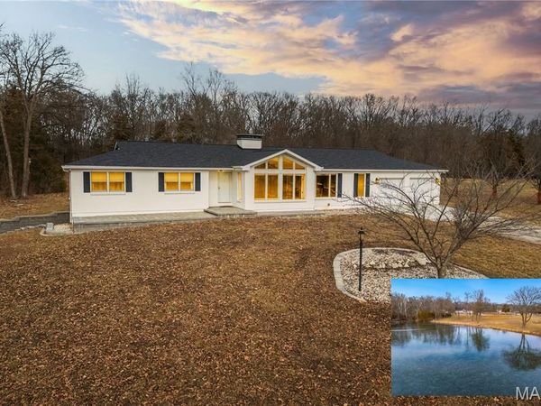 22121 Glen Ellen Cove, Warrenton, MO 63383