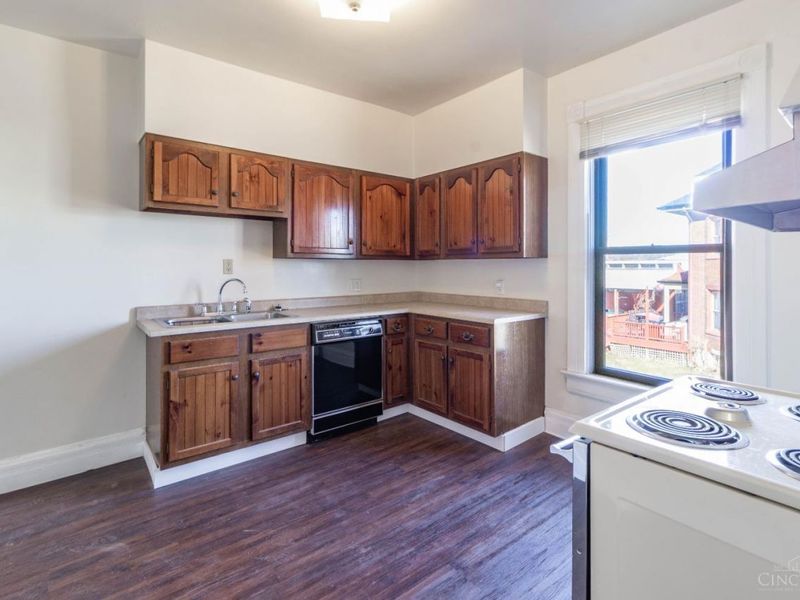 6829 Alpine Avenue, Silverton, OH 45236 Photo 21