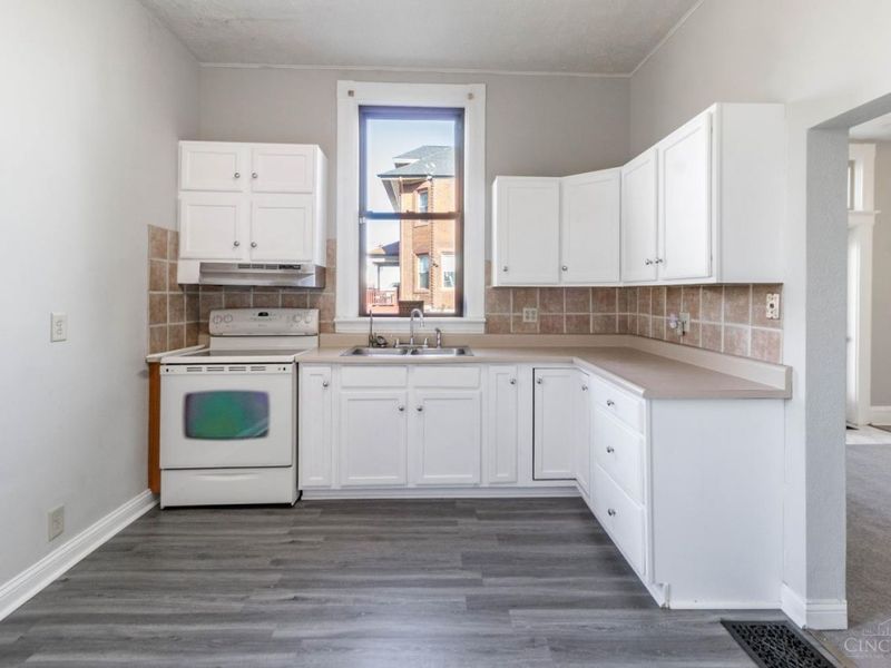 6829 Alpine Avenue, Silverton, OH 45236 Photo 5