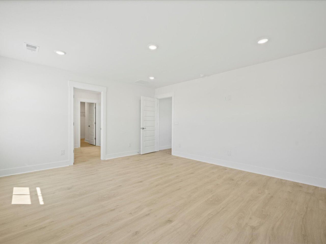 360 Calm Water Way Photo 10