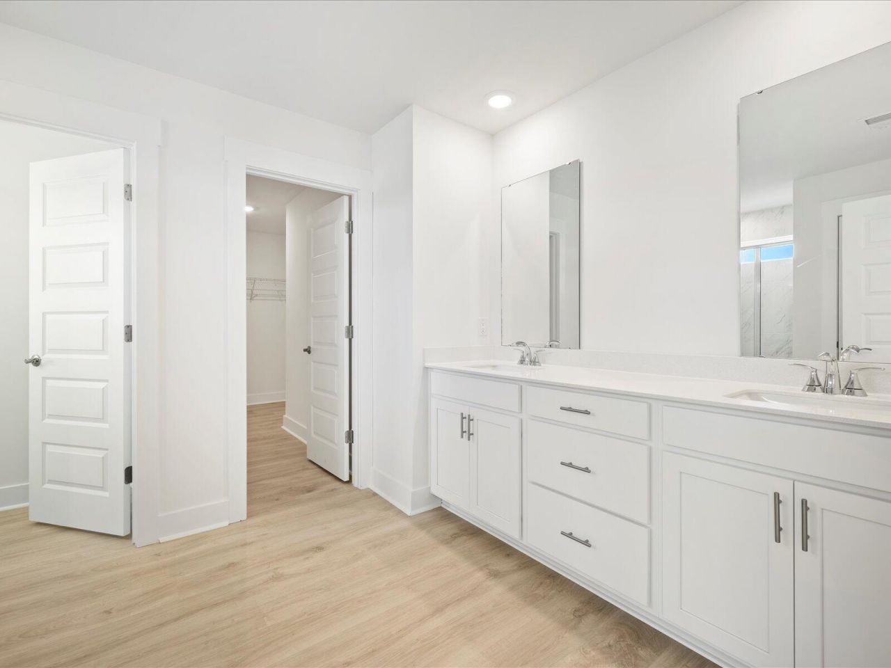 360 Calm Water Way Photo 11