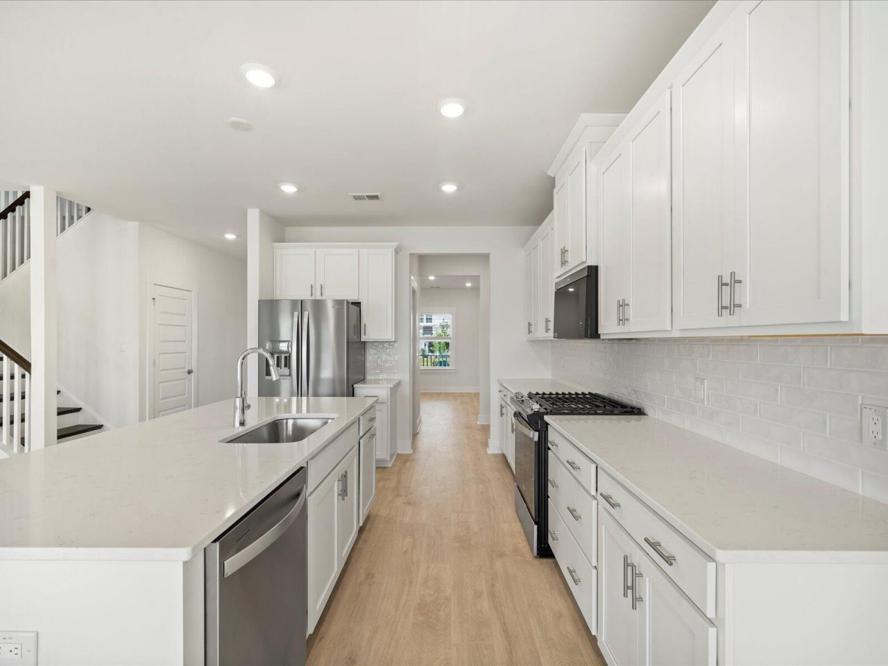 360 Calm Water Way Photo 4