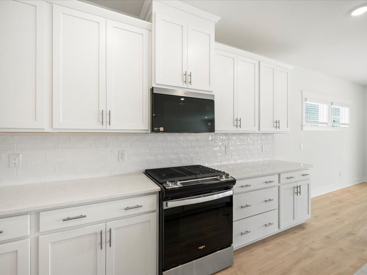 360 Calm Water Way Photo 7