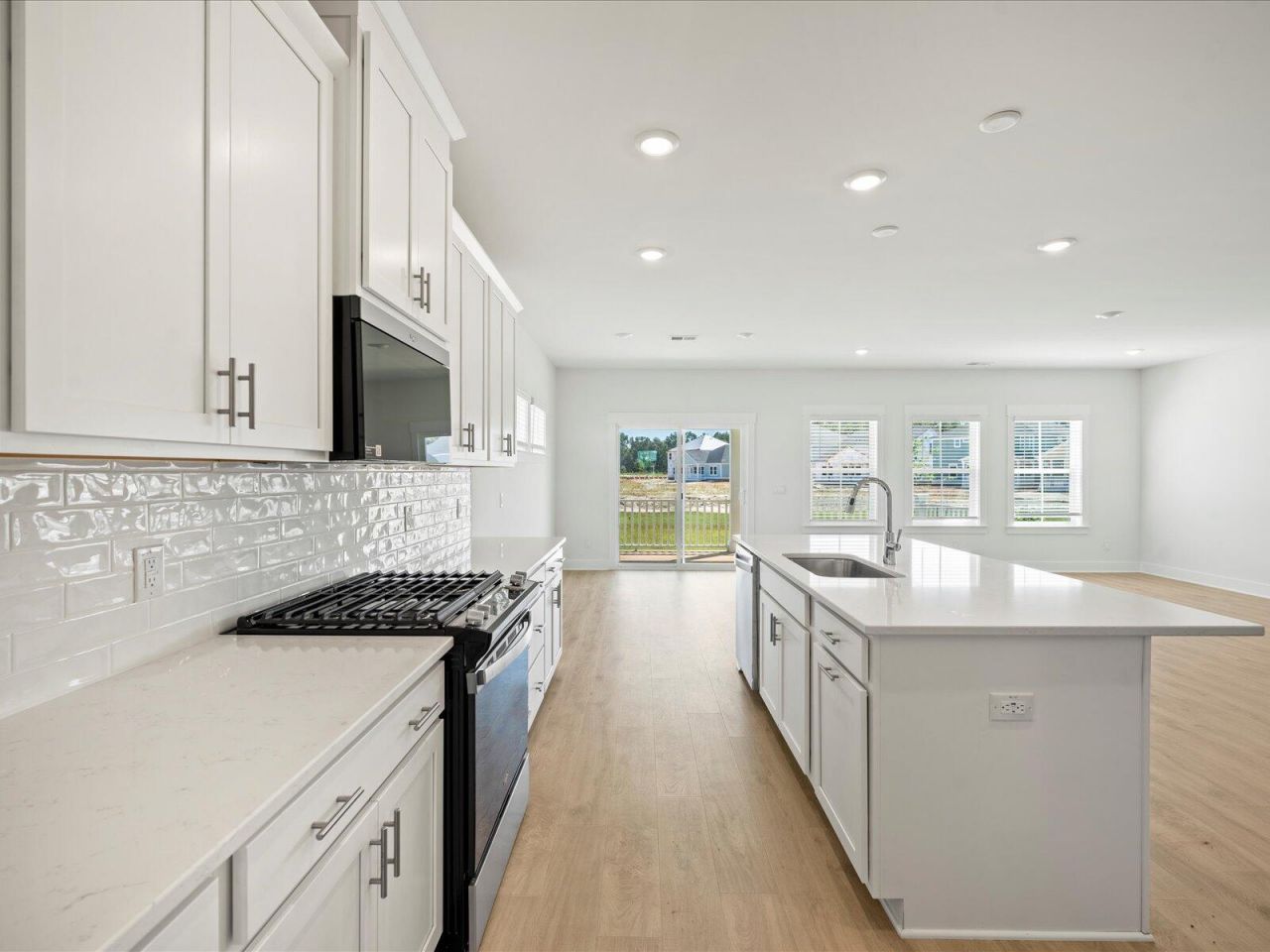 360 Calm Water Way Photo 8