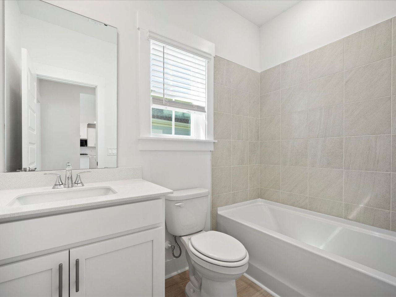 360 Calm Water Way Photo 9