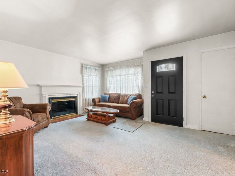 1016 Roseland Road, Alliance, OH 44601 Photo 11