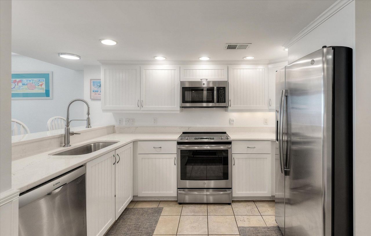 7600 Palmetto Drive Photo 5