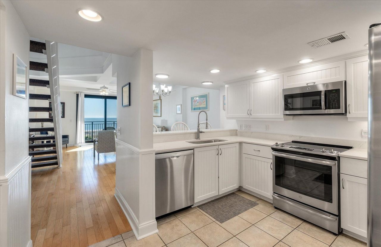 7600 Palmetto Drive Photo 6