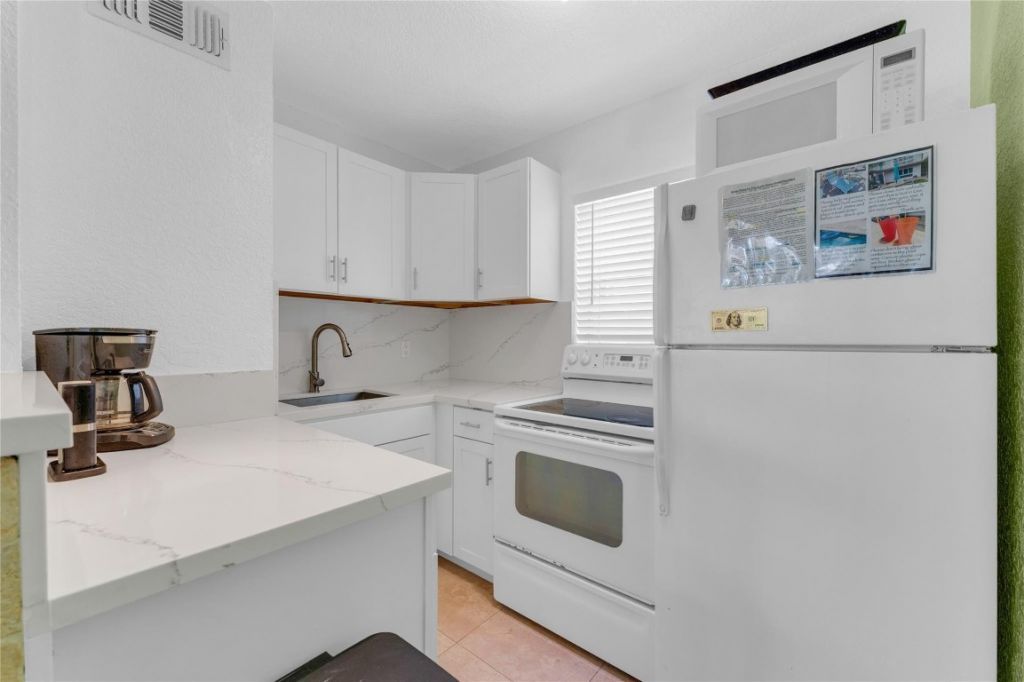 3225 NE 16th Street, Unit 10, Pompano Beach, FL 33062 Photo