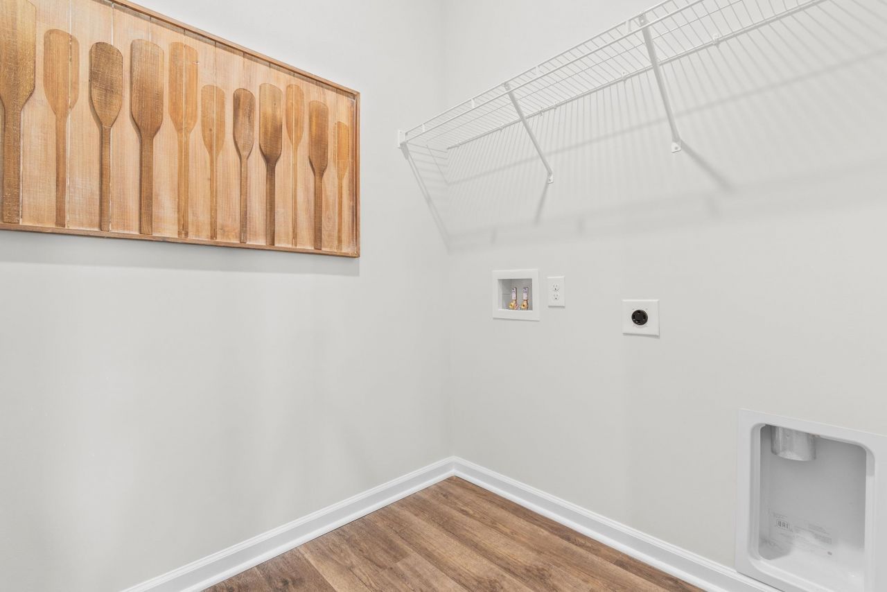 3011 Waterfall Way Photo 25