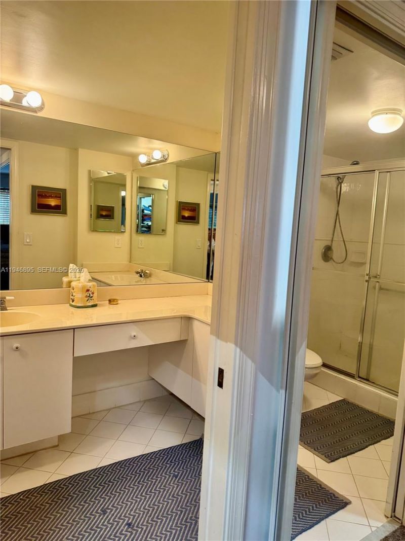 7751 Southampton Ter, Unit 310, Tamarac, FL 33321 Photo