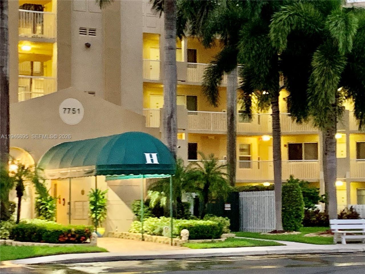 7751 Southampton Ter, Unit 310, Tamarac, FL 33321 Photo