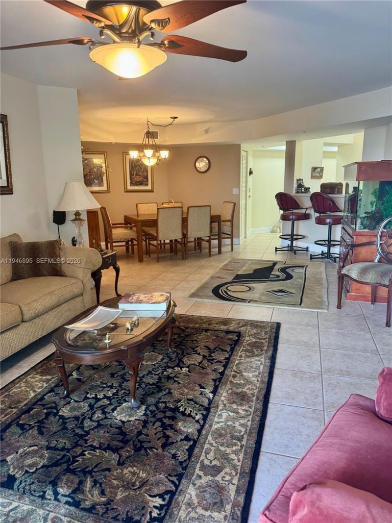 7751 Southampton Ter, Unit 310, Tamarac, FL 33321 Photo