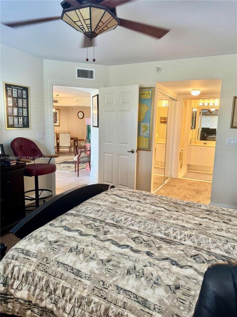 7751 Southampton Ter, Unit 310, Tamarac, FL 33321 Photo