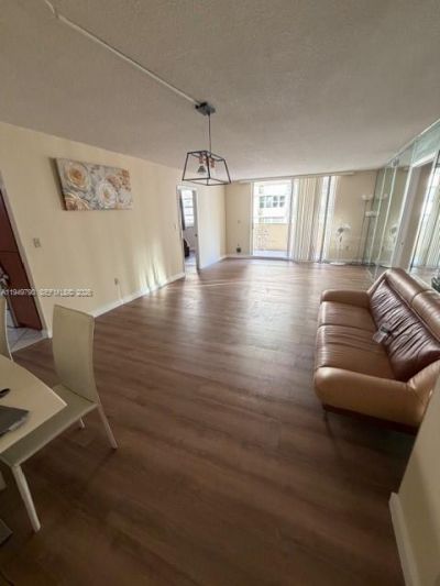1833 S Ocean Dr, Unit 607, Hallandale Beach, FL 33009 Photo