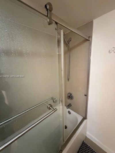 1833 S Ocean Dr, Unit 607, Hallandale Beach, FL 33009 Photo