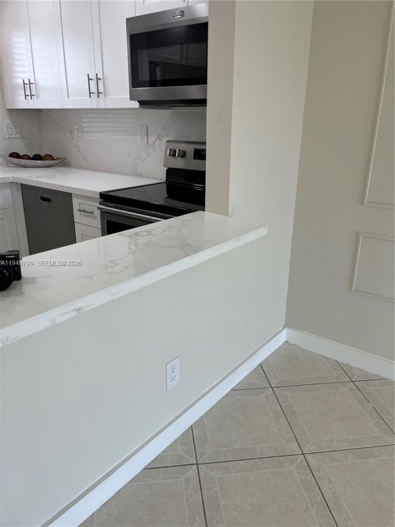 8891 Sunrise Lakes Blvd, Unit 308, Sunrise, FL 33322 Photo