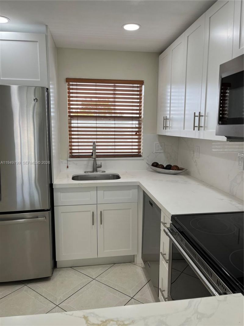 8891 Sunrise Lakes Blvd, Unit 308, Sunrise, FL 33322 Photo