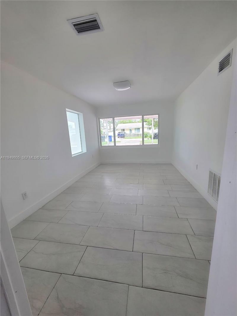 6120 Hayes St, Hollywood, FL 33024 Photo