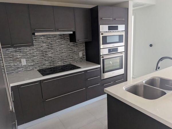 7825 NW 107th Ave, Unit 212, Doral, FL 33178