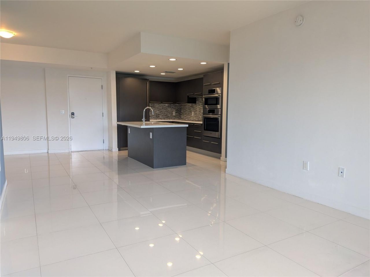 7825 NW 107th Ave, Unit 212, Doral, FL 33178 Photo