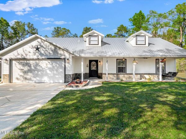 203 PINECREST Circle, San Mateo, FL 32187