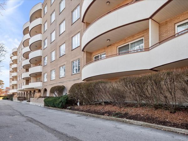6400 N Cicero Avenue, Unit 516, Lincolnwood, IL 60712