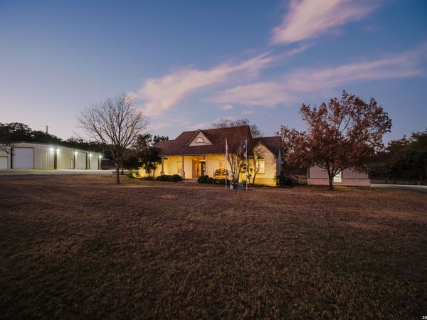 1121 Cypress Cove, Spring Branch, TX 78070