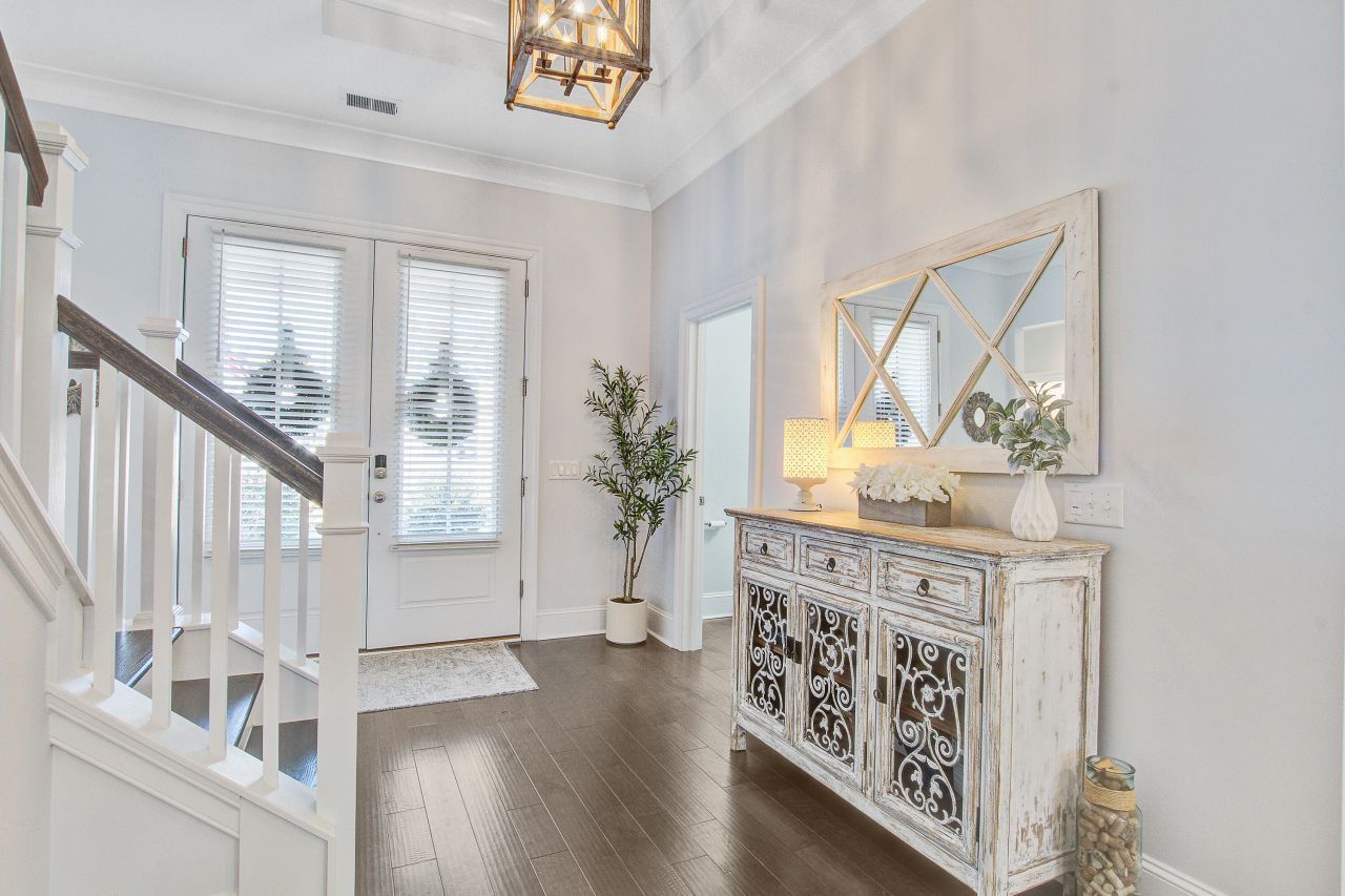 421 Bowstring Drive Photo 13